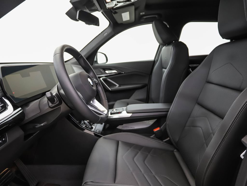 Certified 2025 BMW X1 xDrive28i w/ Convenience Package image 10