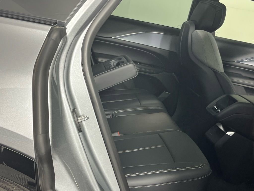 Used 2024 Cadillac Lyriq Tech w/ Driver Assist Package image 29