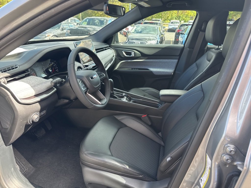 Used 2023 Jeep Compass Latitude w/ Convenience Group image 22