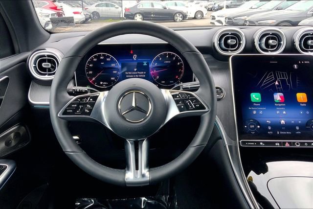 Used 2026 Mercedes-Benz GLC 300 4MATIC image 4