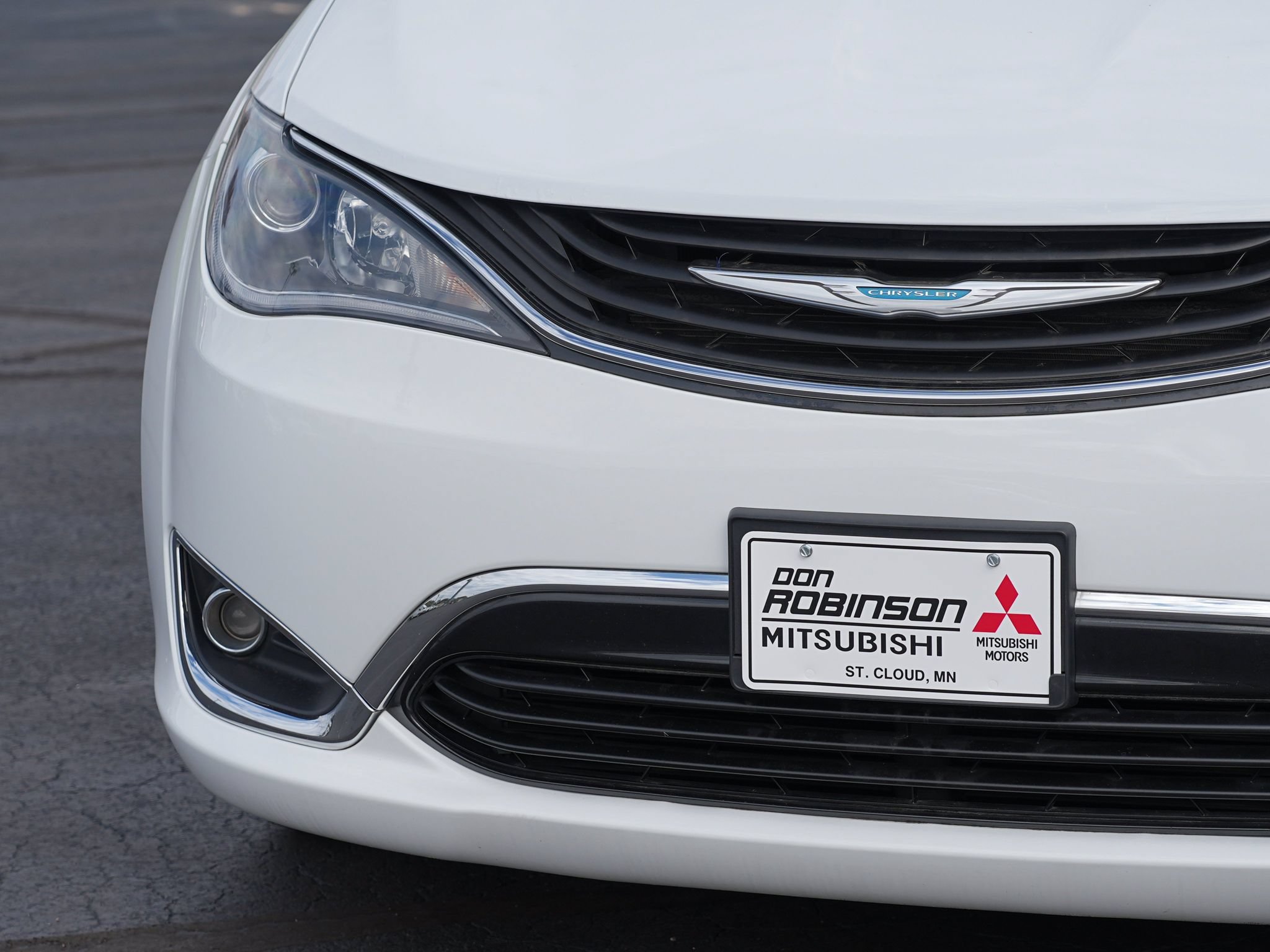 Used 2018 Chrysler Pacifica Touring Plus FWD image 10