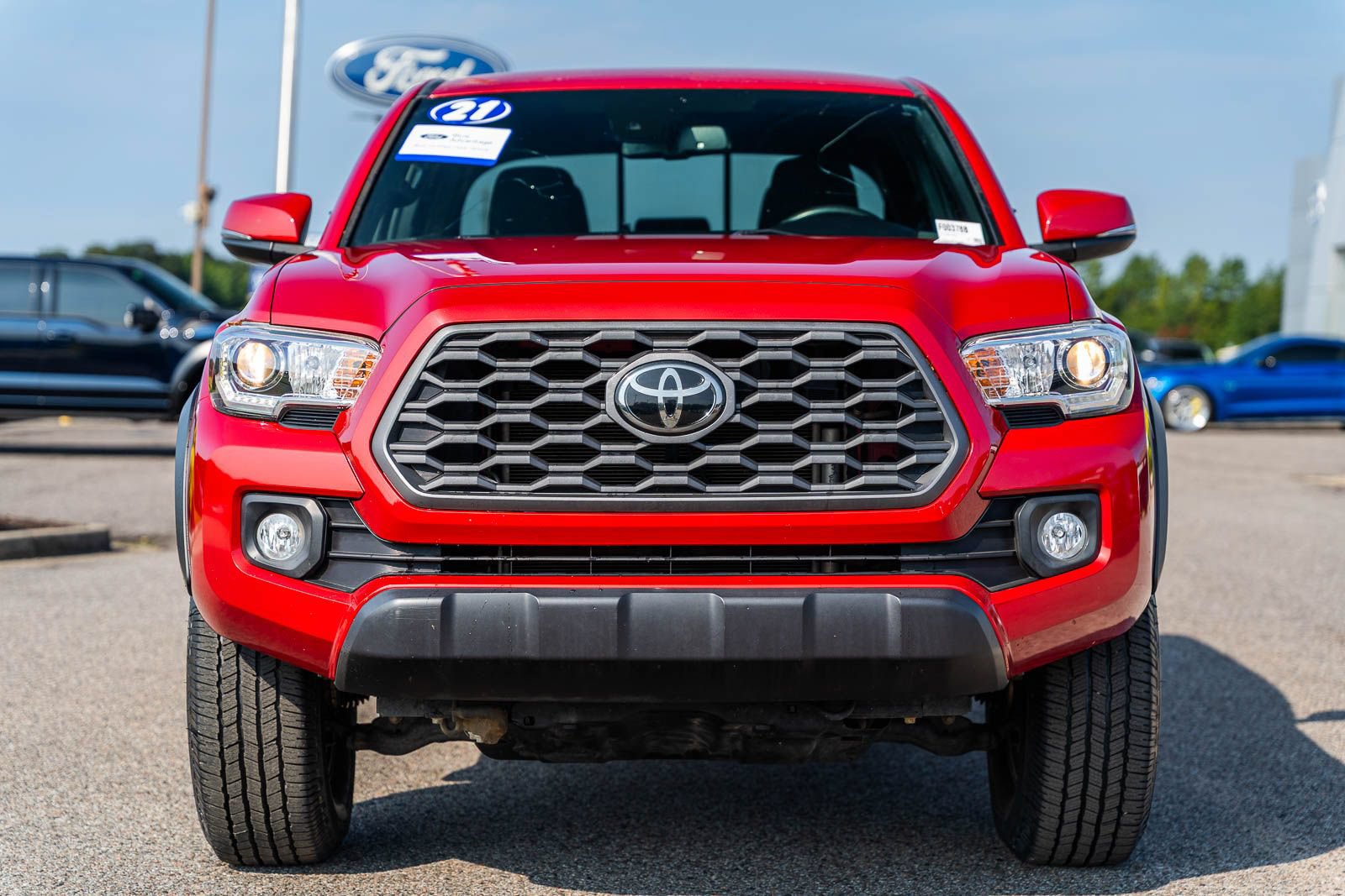 Used 2021 Toyota Tacoma TRD Off-Road AWD/4WD image 2