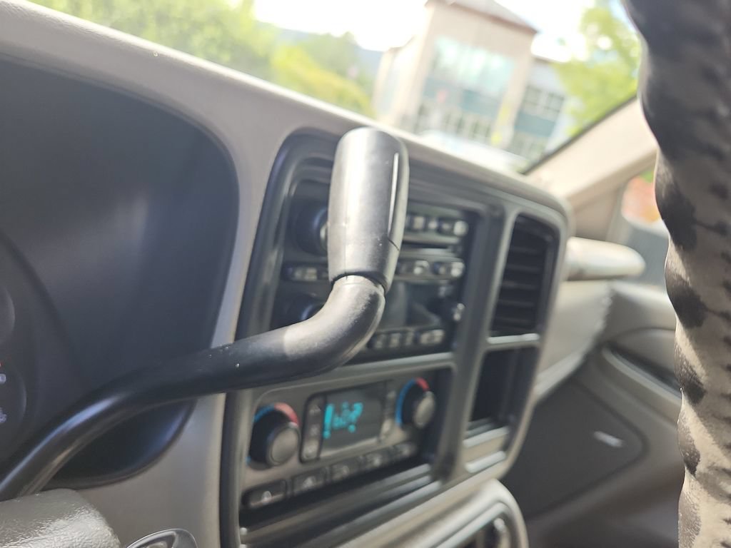 Used 2005 Chevrolet Silverado 3500 LT w/ Heavy-Duty Power Package AWD/4WD image 20