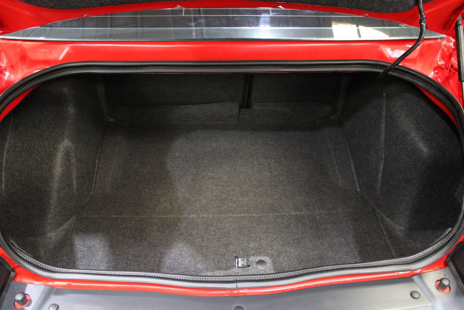 Used 2015 Dodge Challenger R/T w/ Quick Order Package 28B R/T RWD image 13