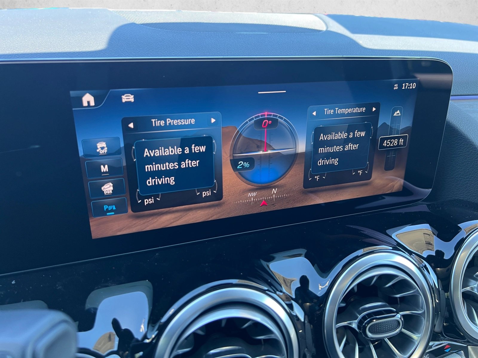 New 2026 Mercedes-Benz GLA 250 4MATIC image 14