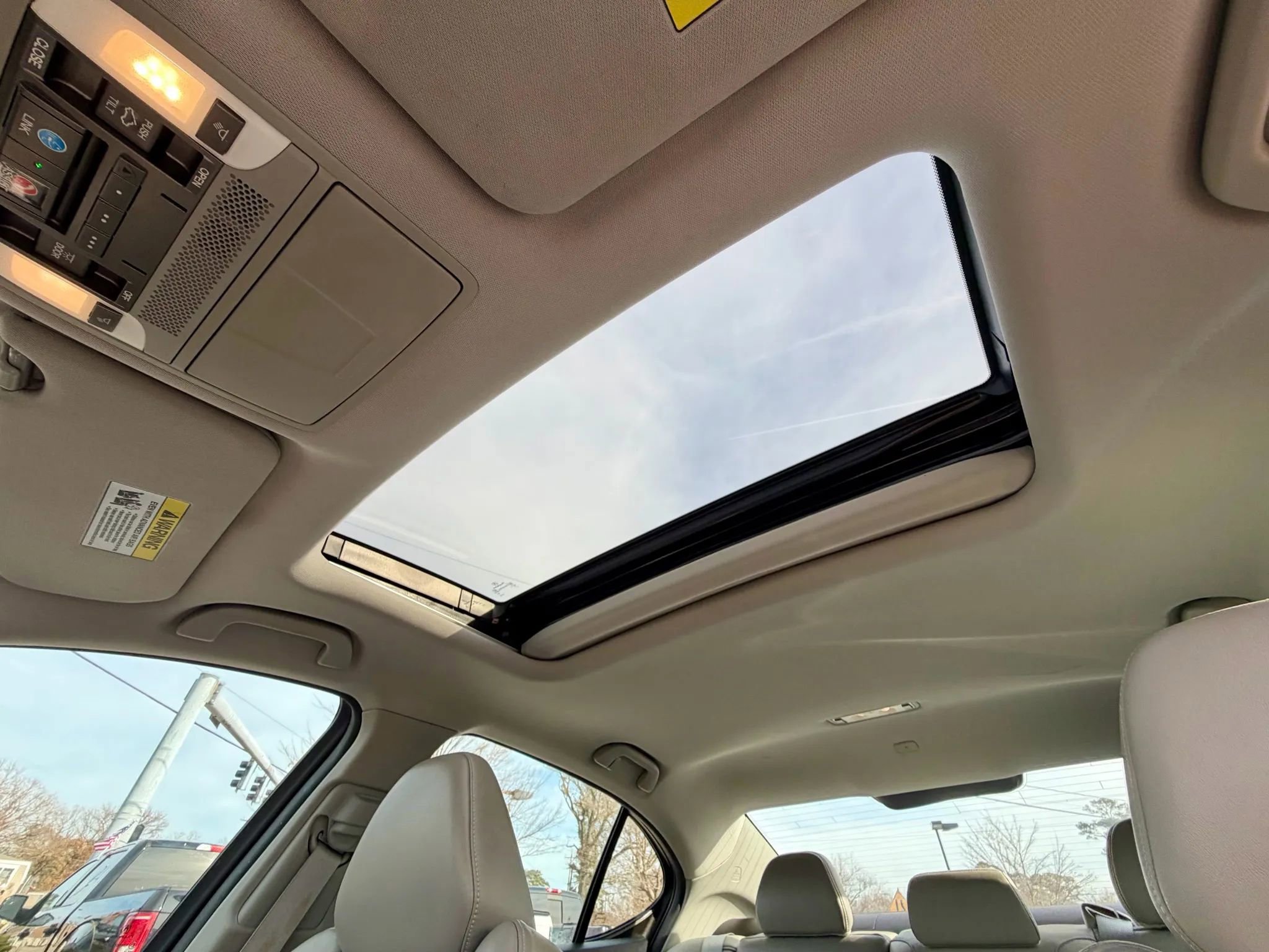 Used 2015 Acura TLX 3.5 Sedan 4D image 17