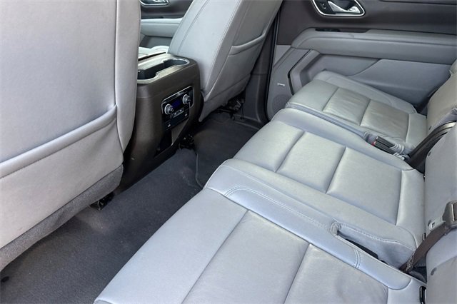 Used 2024 Chevrolet Suburban LT image 14