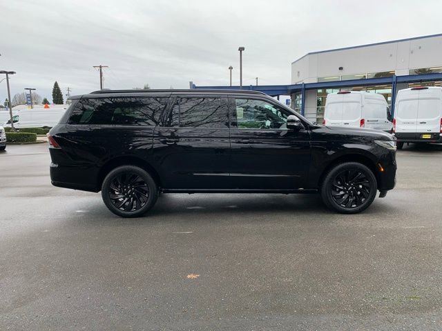 New 2026 Lincoln Navigator L Reserve w/ Jet Appearance Package image 9