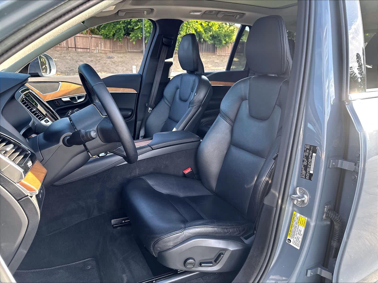 Used 2023 Volvo XC90 T8 Plus w/ Protection Package AWD/4WD image 28