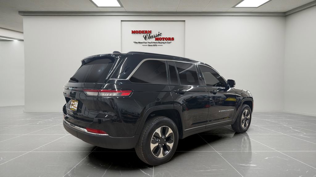 Used 2025 Jeep Grand Cherokee Limited 4xe image 5