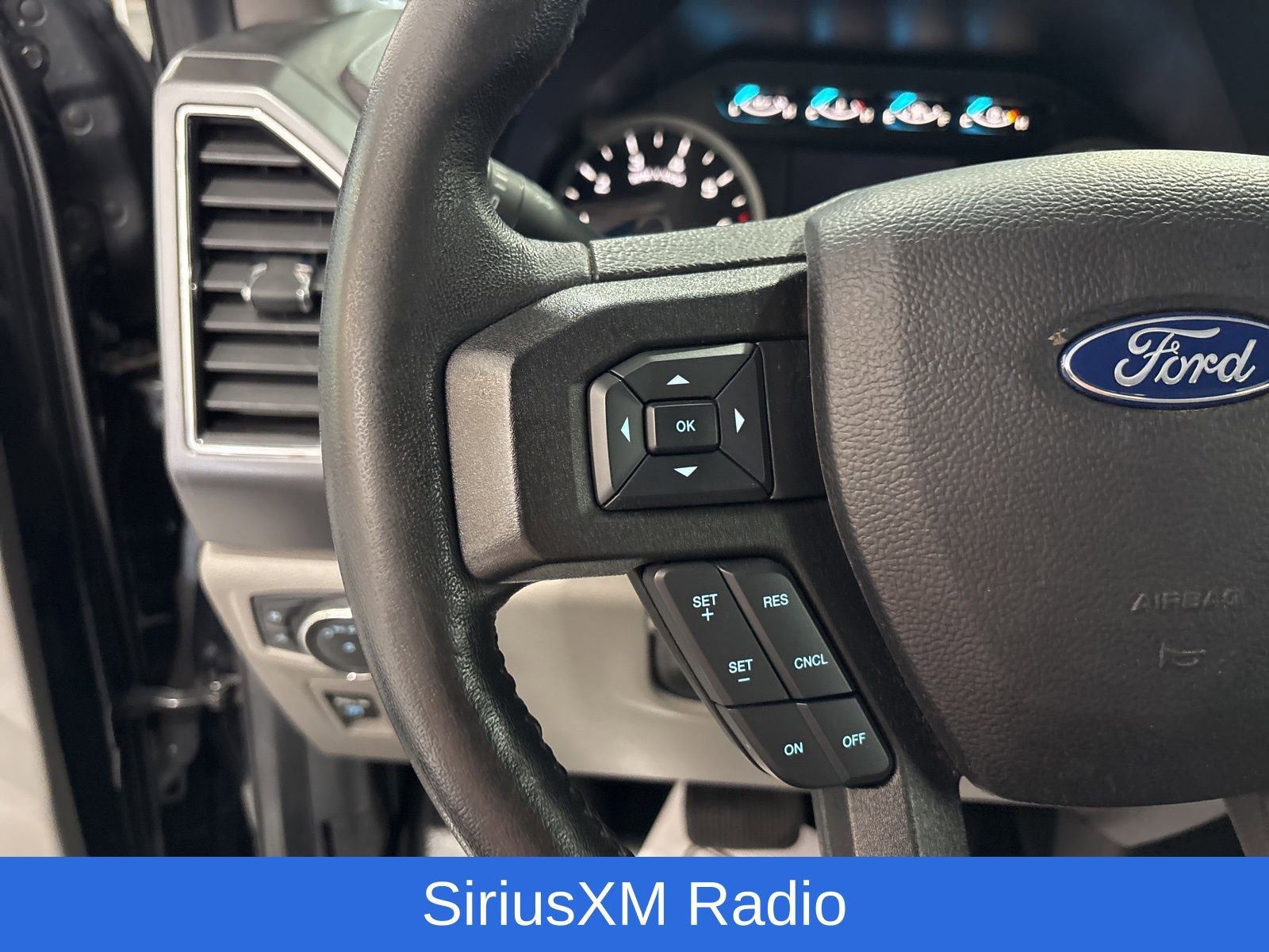 Used 2020 Ford F150 XLT w/ Equipment Group 302A Luxury AWD/4WD image 24