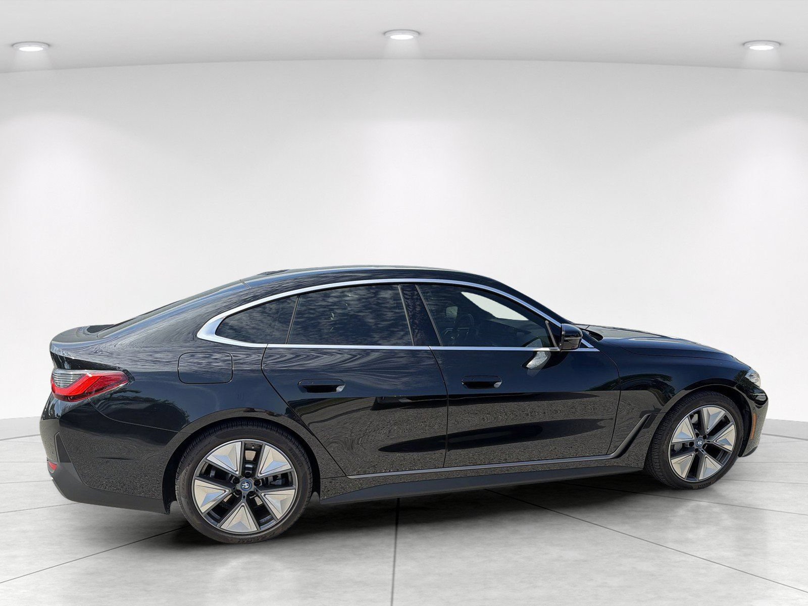 Used 2023 BMW i4 eDrive35 w/ Parking Assistance Package RWD image 3