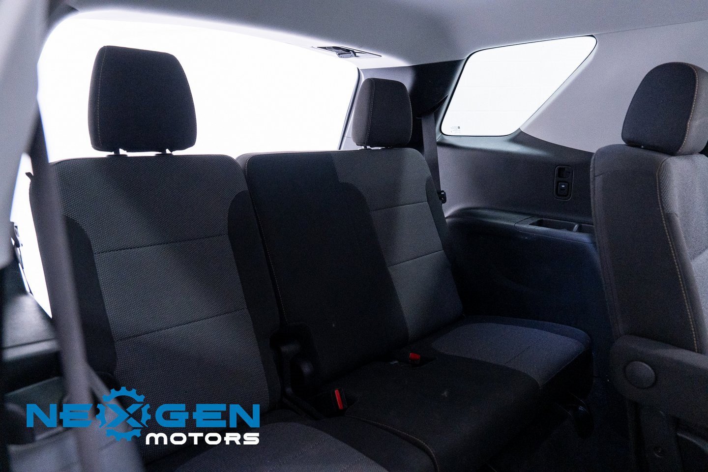 Used 2020 Chevrolet Traverse LT image 44