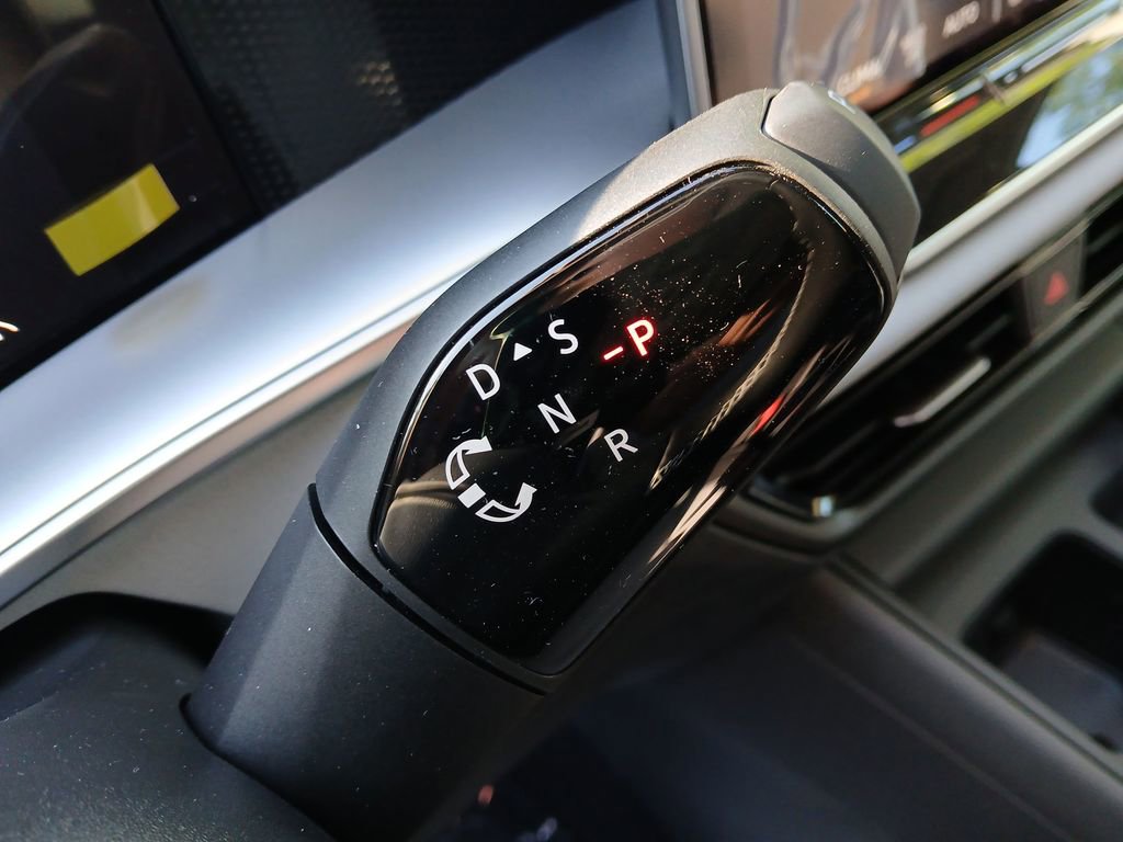 New 2026 Volkswagen Tiguan SE AWD/4WD image 25