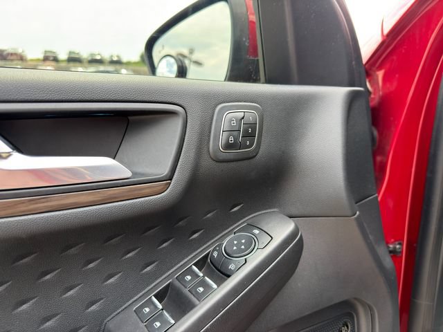 Used 2020 Ford Escape Titanium AWD/4WD image 19