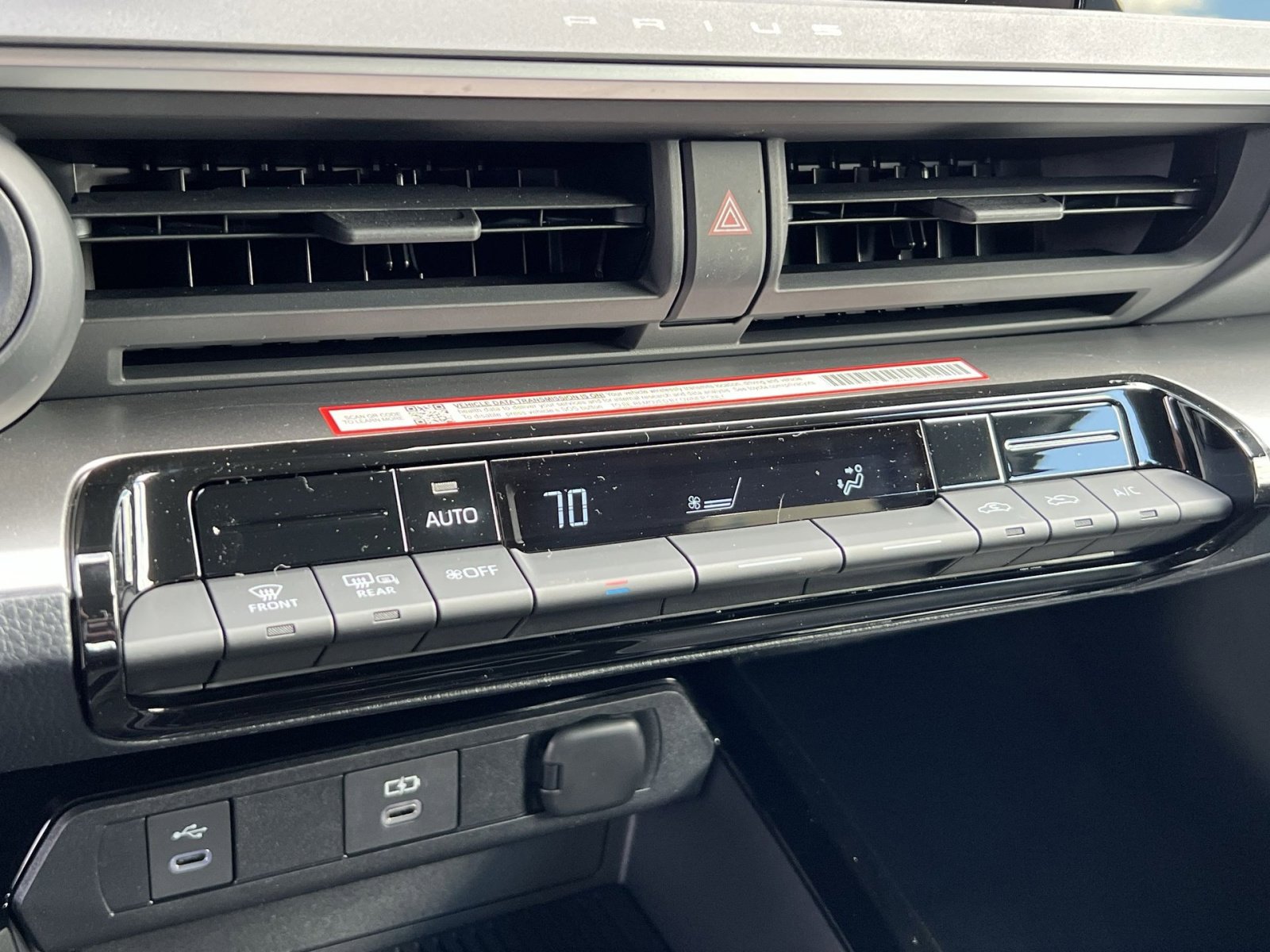 New 2026 Toyota Prius LE image 16