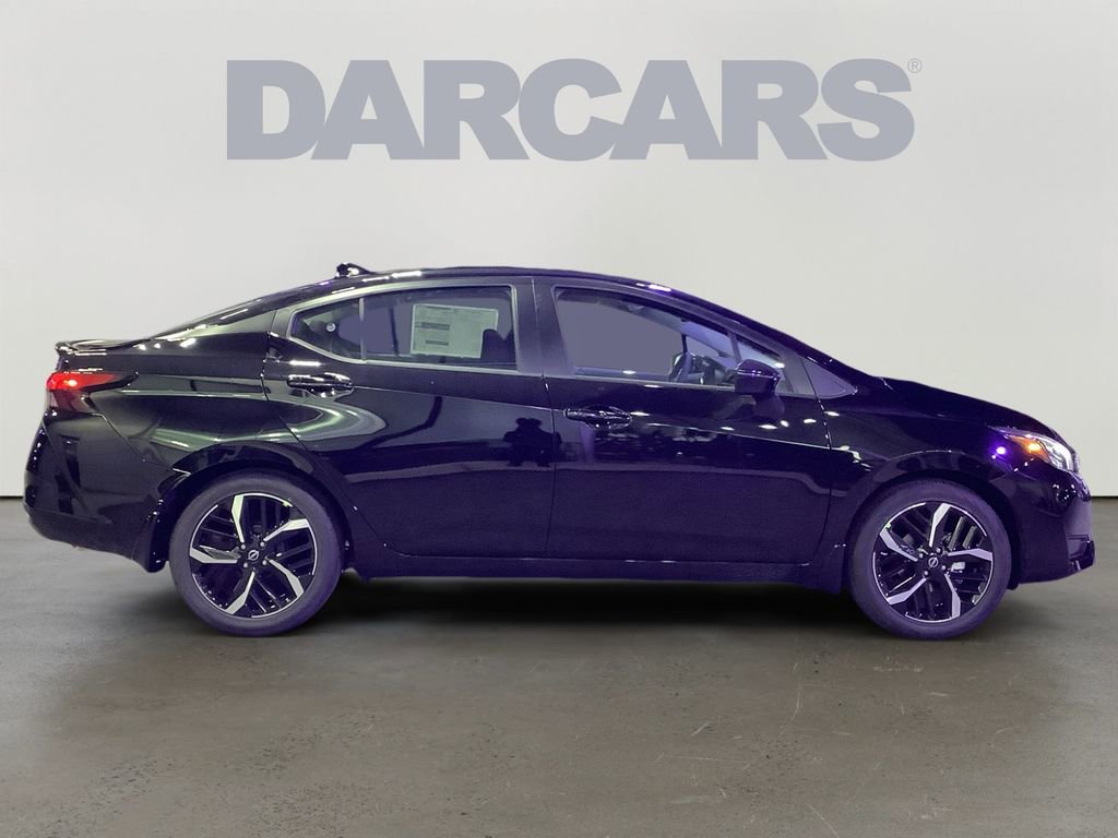 New 2025 Nissan Versa SR w/ Trunk Package image 8