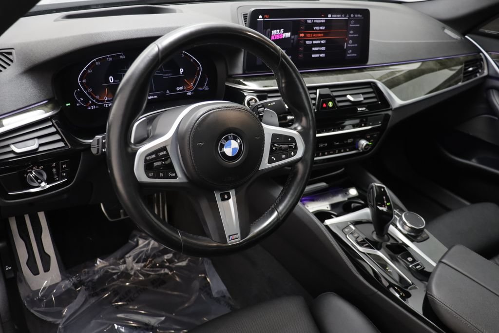 Used 2023 BMW 530i xDrive w/ M Sport Package AWD/4WD image 6