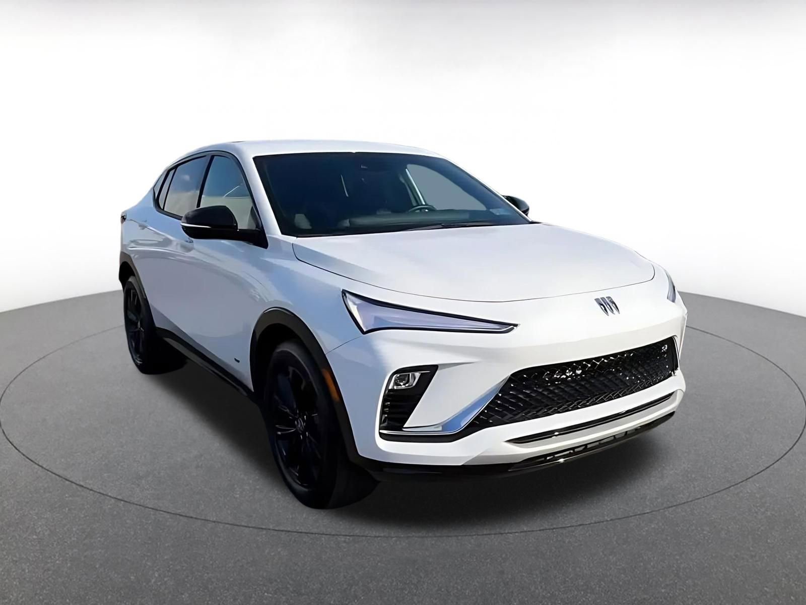 Used 2025 Buick Envista Sport Touring image 3