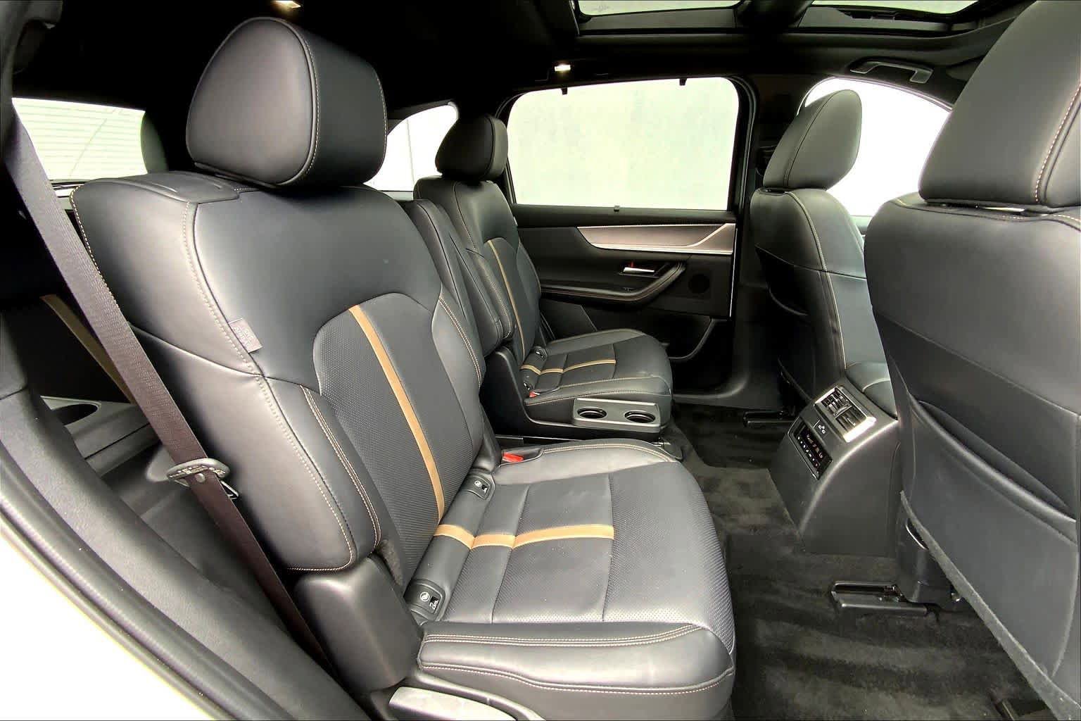 Used 2024 MAZDA CX-90 3.3 Turbo S w/ Premium Package image 20