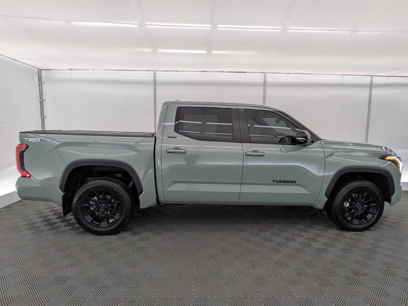 Used 2025 Toyota Tundra Limited w/ TRD Off-Road Package image 7
