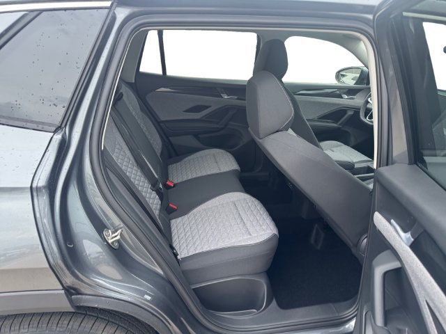 New 2026 Volkswagen Tiguan S FWD image 13