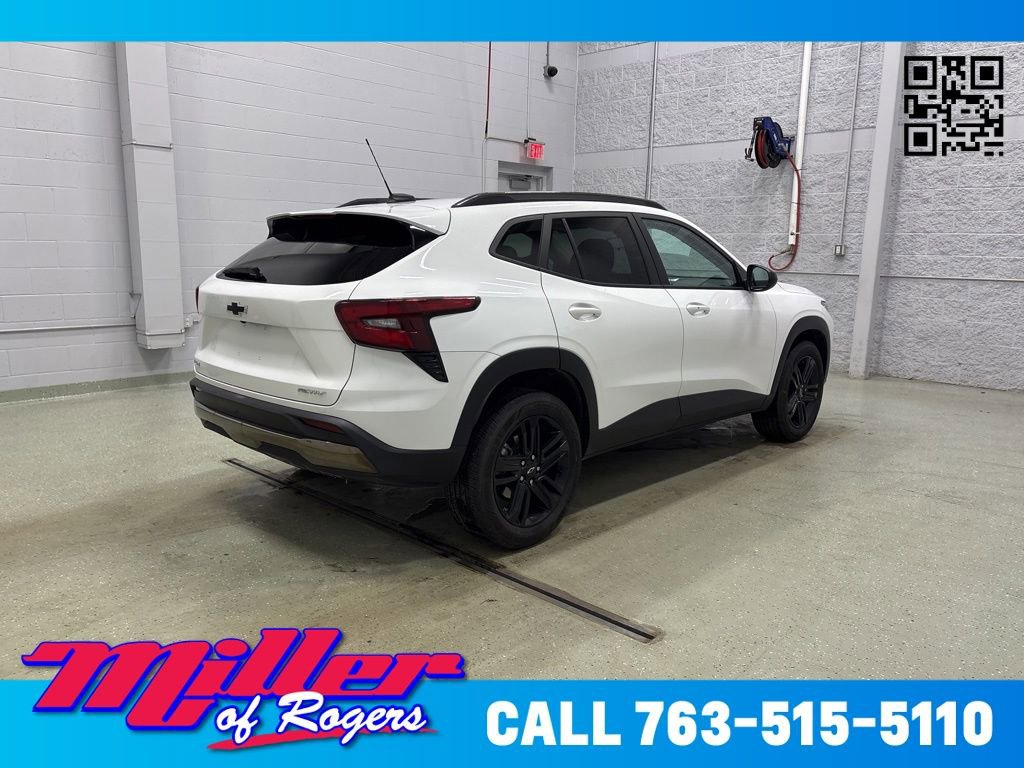 Used 2025 Chevrolet Trax ACTIV w/ Driver Confidence Package image 4