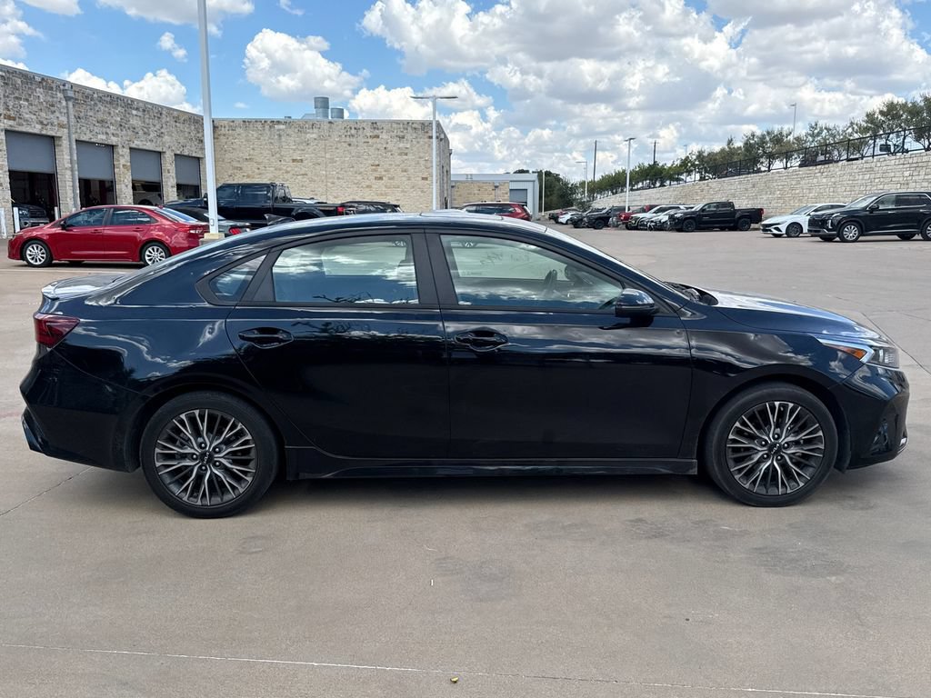 Used 2023 Kia Forte GT-Line w/ GT-Line Premium Package FWD image 4