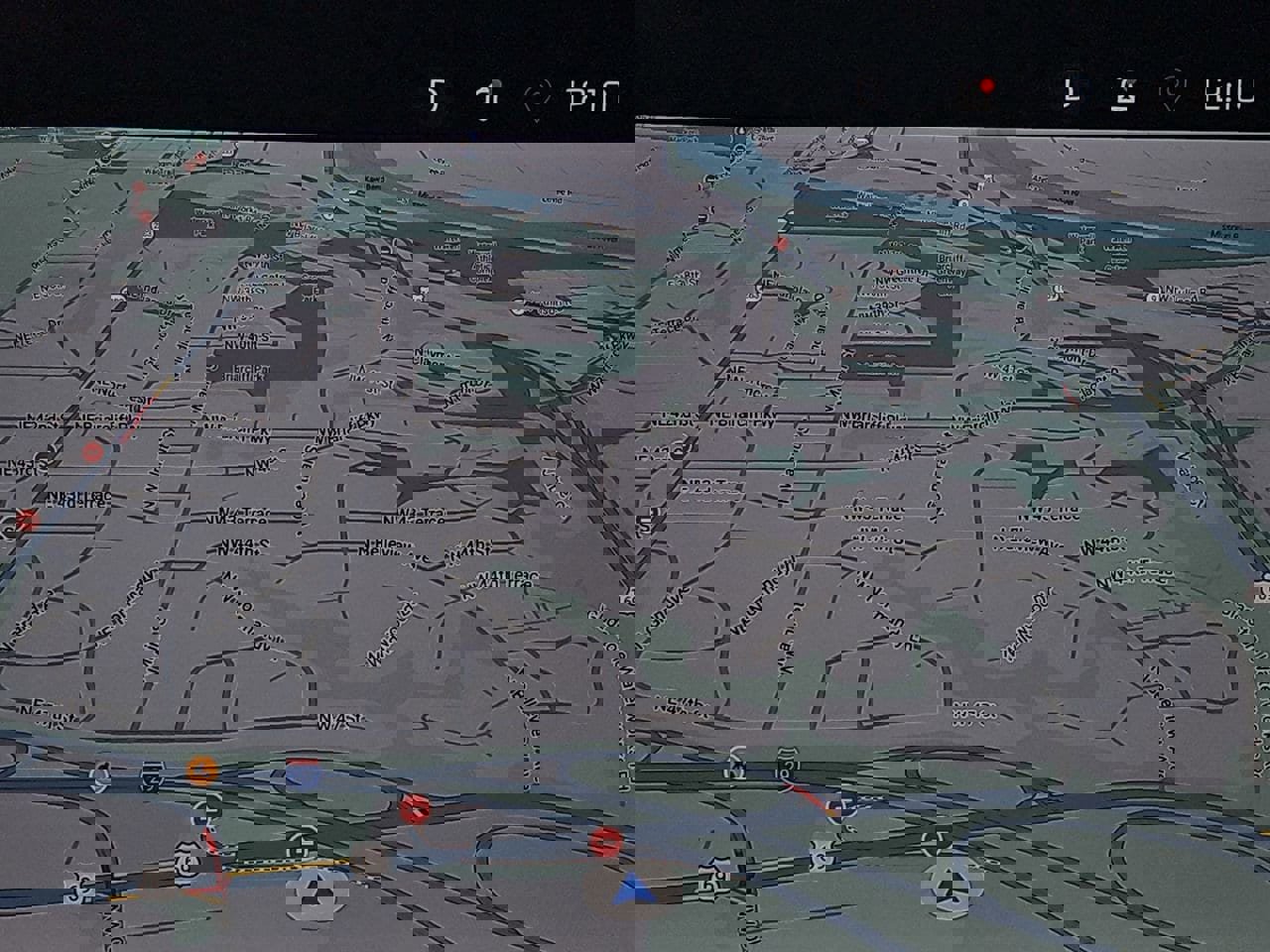 Certified 2025 Chevrolet Traverse LT w/ Sun and Wheel Package image 29