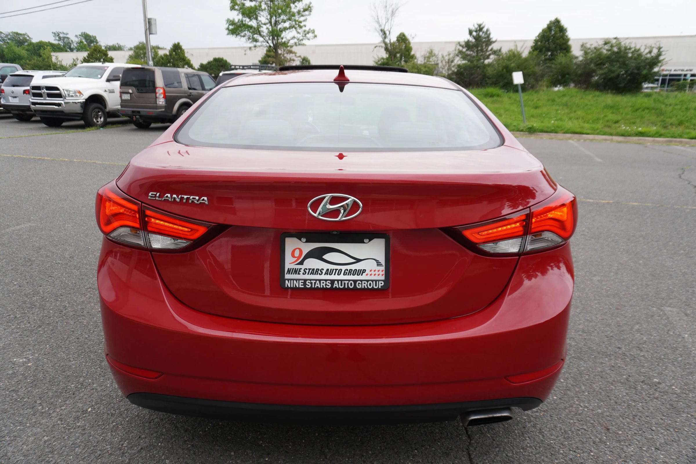 Used 2015 Hyundai Elantra Sport FWD image 6