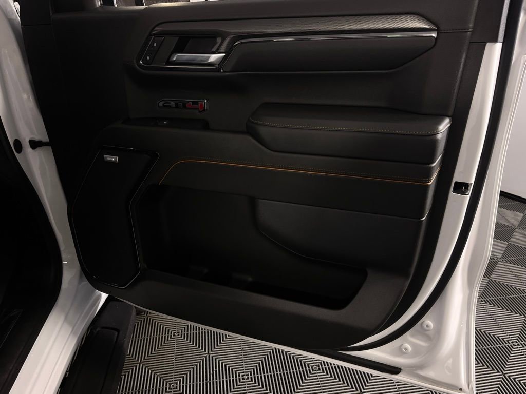 Used 2024 GMC Sierra 1500 AT4 w/ Technology Package image 32