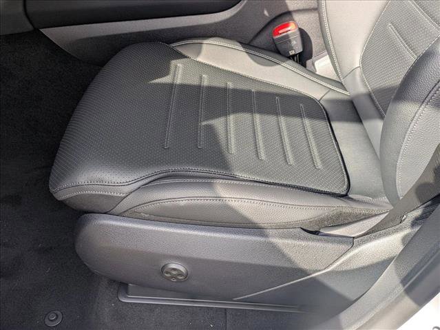 New 2026 Mercedes-Benz GLC 300 4MATIC image 4