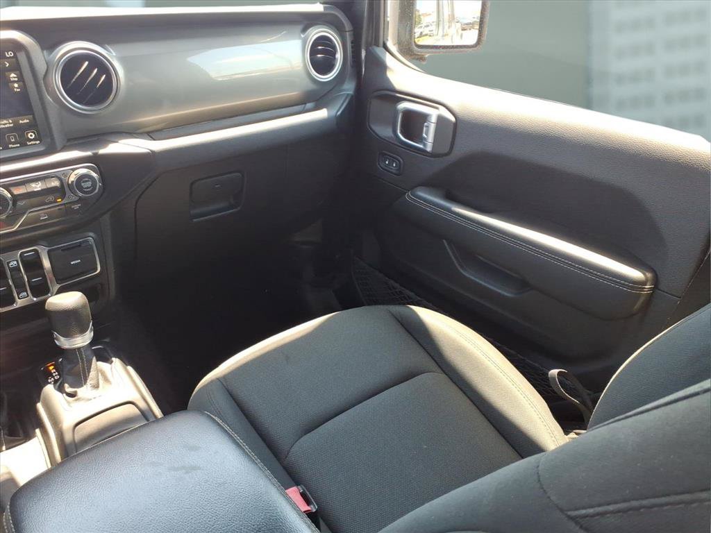 Certified 2022 Jeep Gladiator Overland AWD/4WD image 23