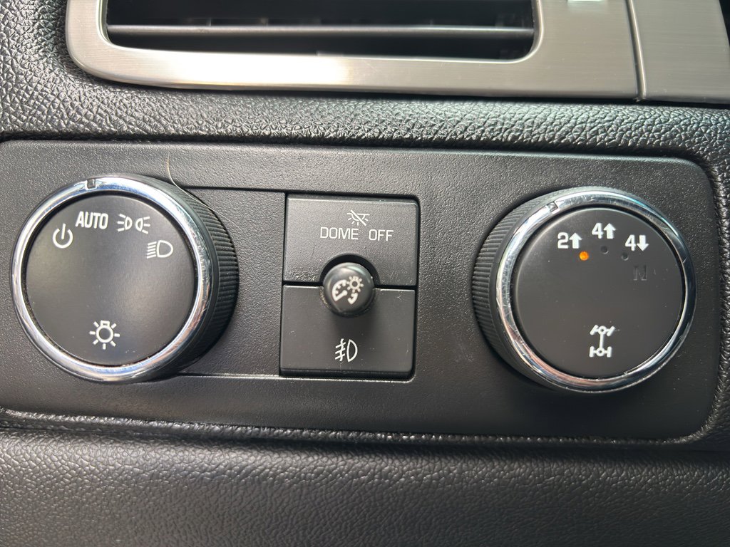 Used 2014 Chevrolet Silverado 3500 LTZ w/ LTZ Plus Package image 27