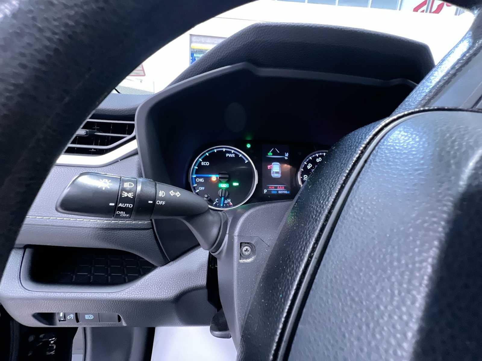 Used 2021 Toyota RAV4 XLE AWD/4WD image 18