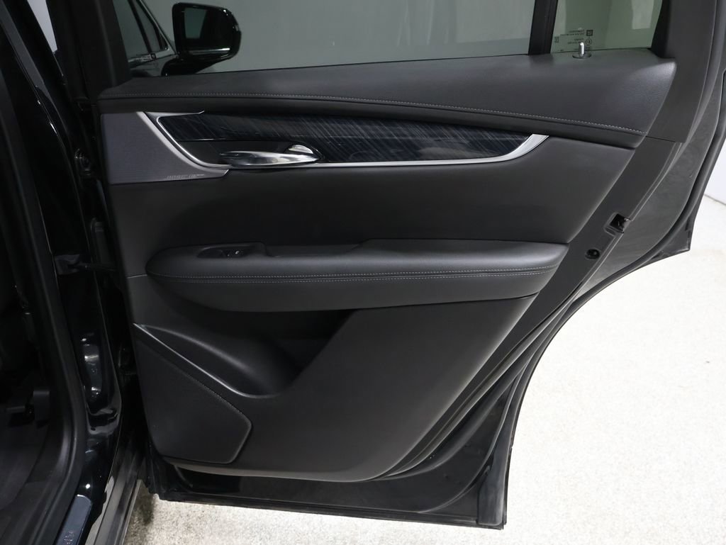 Used 2021 Cadillac XT6 Premium Luxury image 22