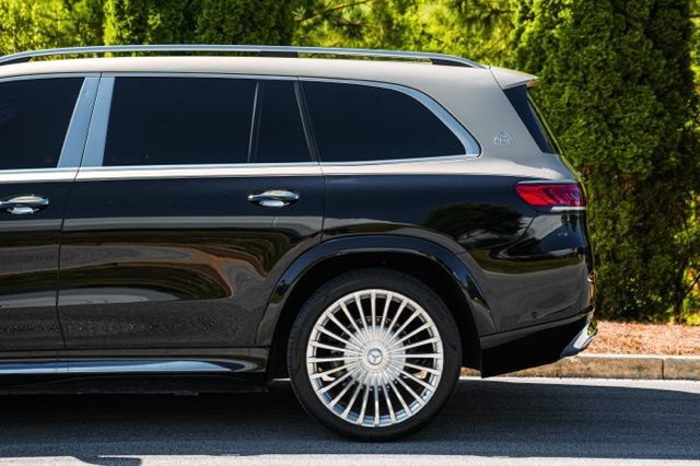Used 2023 Mercedes-Benz Maybach GLS 600 4MATIC image 11