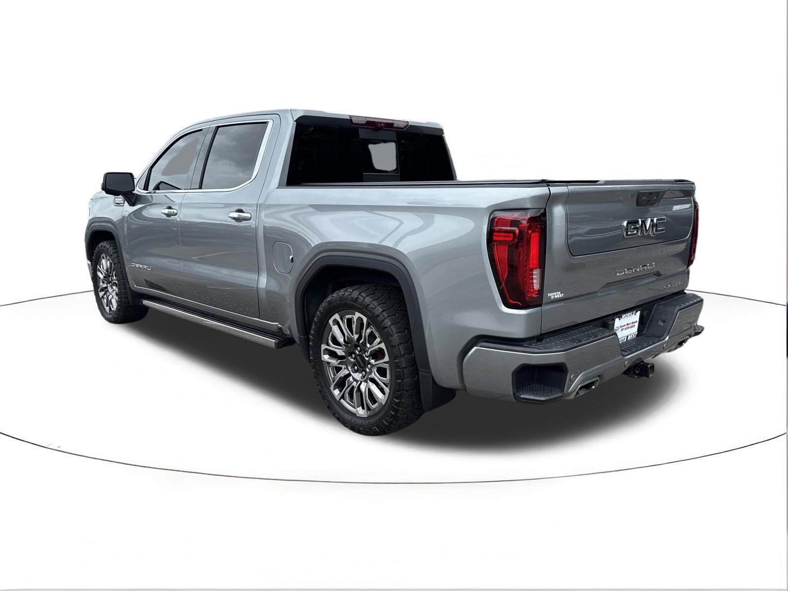 Used 2024 GMC Sierra 1500 Denali Ultimate AWD/4WD image 5