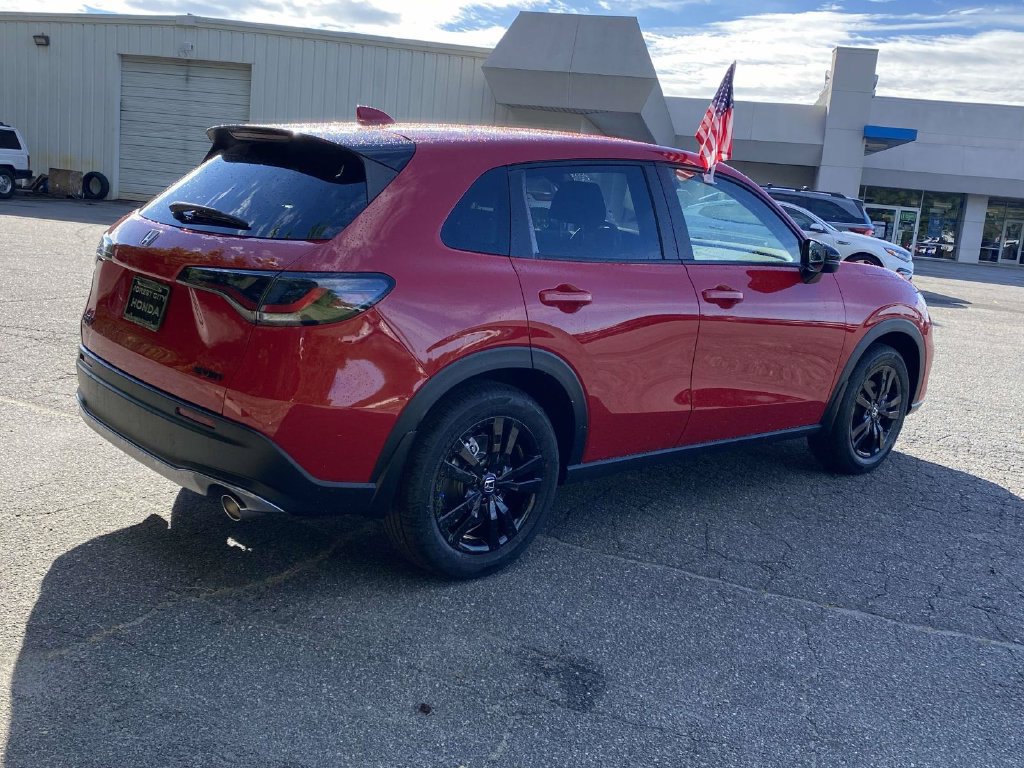 New 2027 Honda HR-V Sport image 5