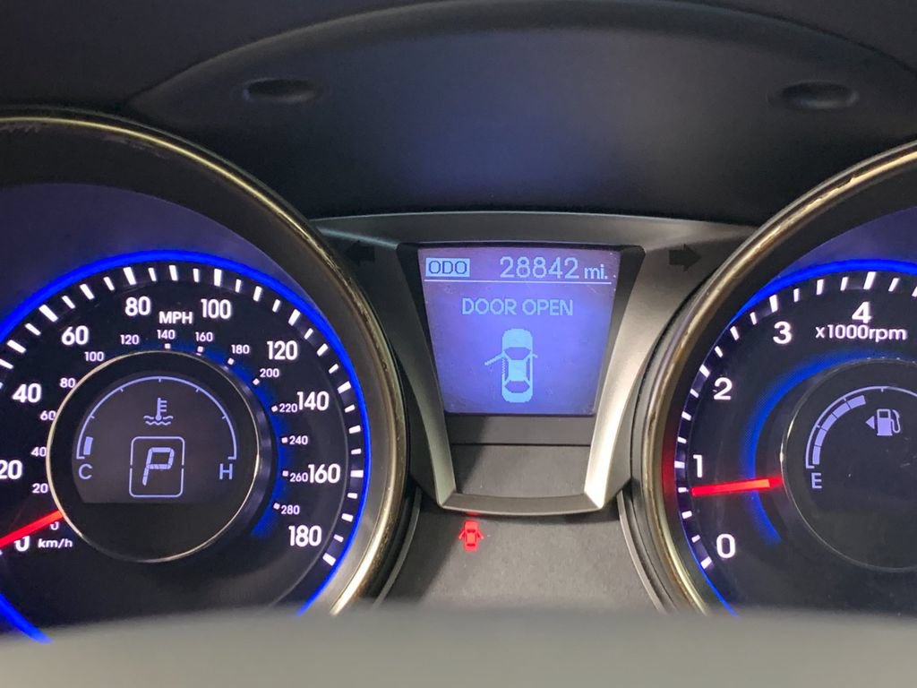 Used 2016 Hyundai Genesis Coupe 3.8 RWD image 22