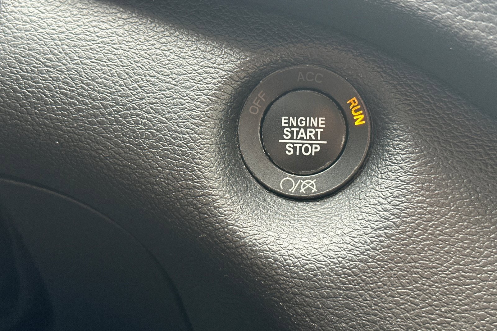 Used 2020 Jeep Cherokee Latitude Plus image 21