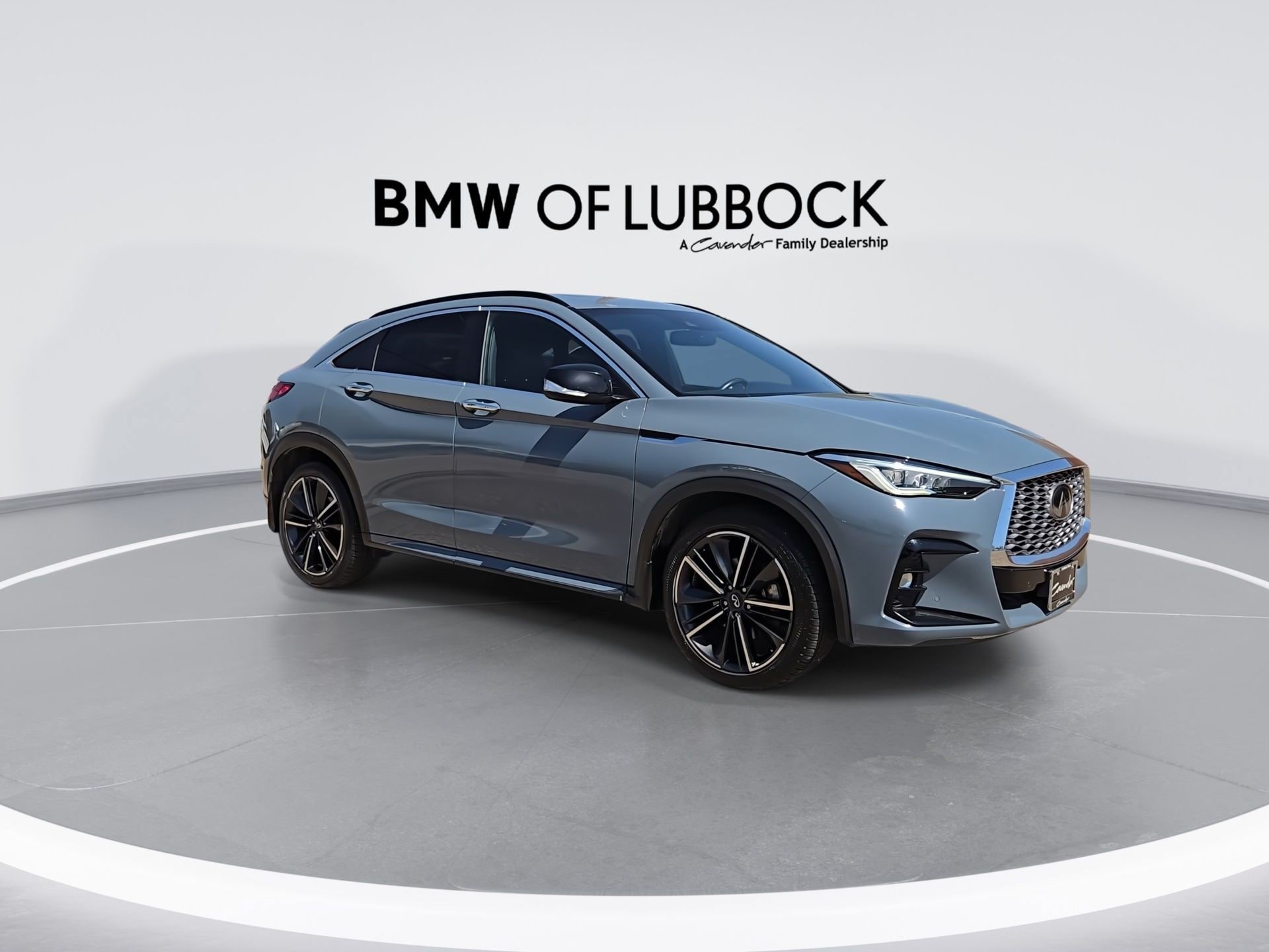 Used 2023 INFINITI QX55 Essential AWD/4WD image 2