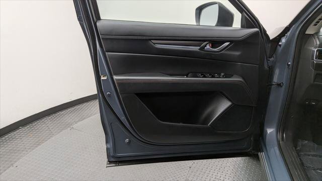 Used 2023 MAZDA CX-5 Carbon Edition image 13