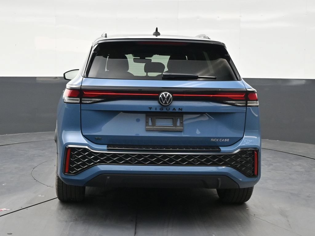 Used 2026 Volkswagen Tiguan SE R-Line FWD image 4