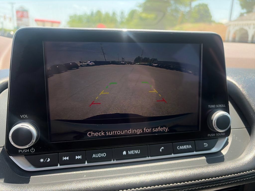 Used 2023 Nissan Rogue S AWD/4WD image 20