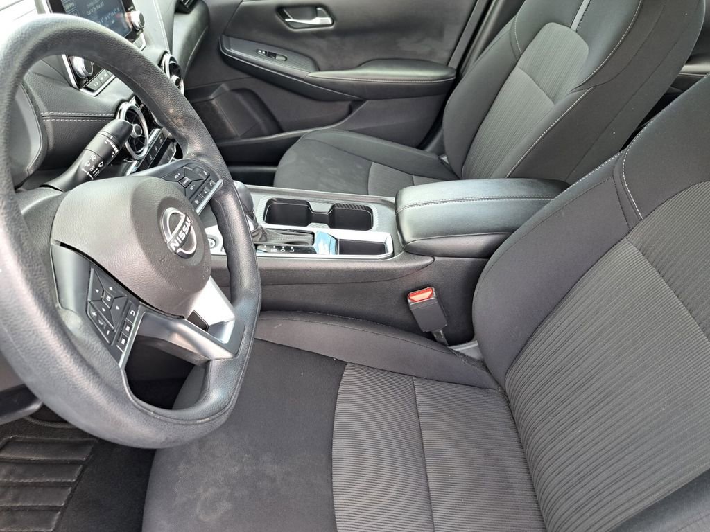 Used 2024 Nissan Sentra SV FWD image 17