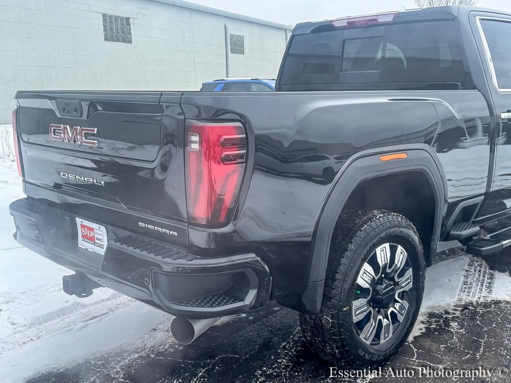 New 2026 GMC Sierra 2500 Denali w/ Denali Reserve Package AWD/4WD image 8