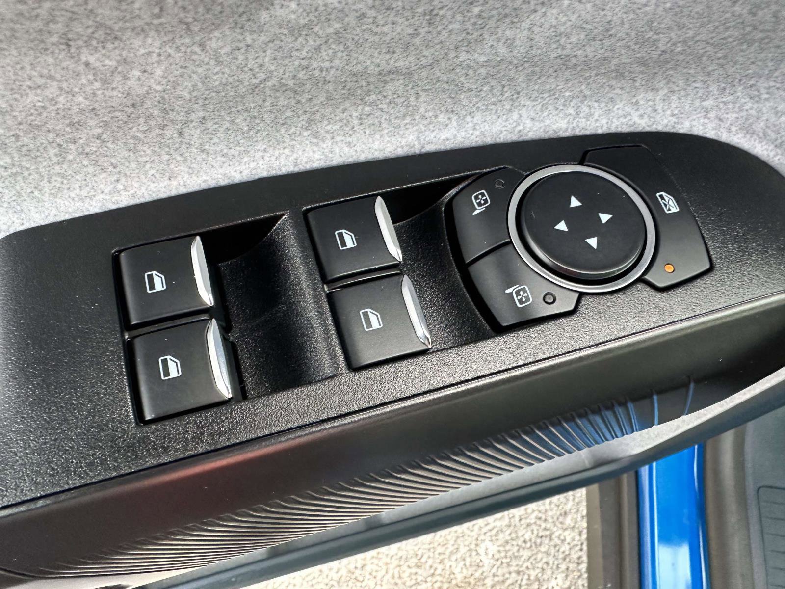 Used 2025 Ford Maverick XLT w/ XLT Luxury Package image 10