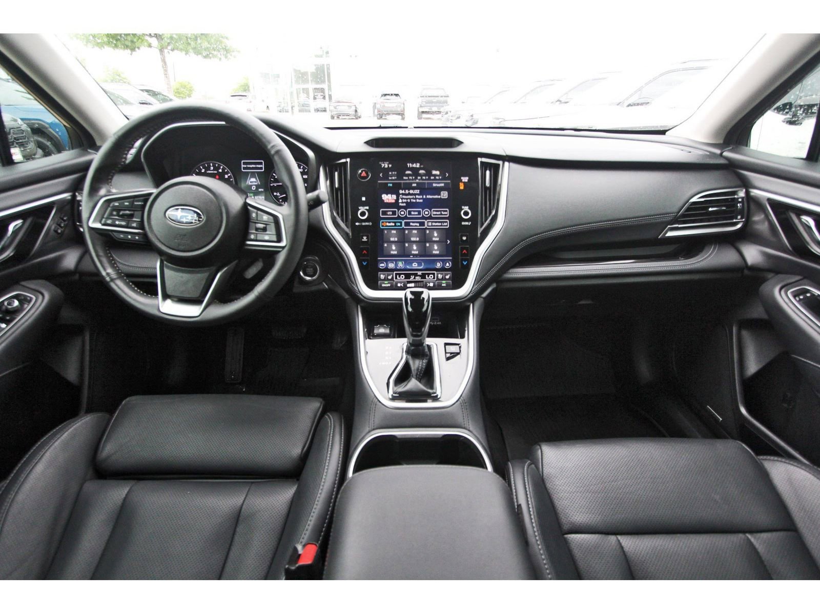 Used 2025 Subaru Outback Touring XT AWD/4WD image 9