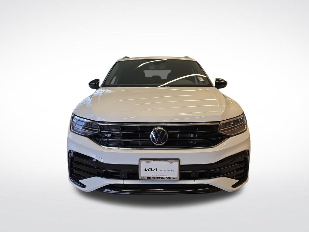 Used 2024 Volkswagen Tiguan SE R-Line w/ MDO Package, Three-Row FWD image 12